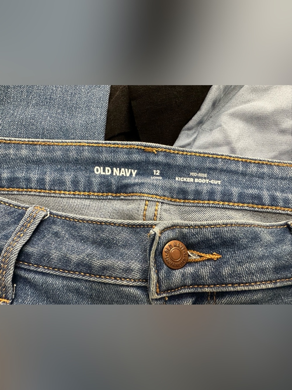 Old Navy Lot - 3 Shorts - 2 Jeans (12 & 13 Tall/Long) - Picture 6 of 16